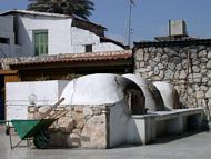 Kleftico-ovnene ved restaurant Militzis